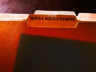 HIPAA An Introduction (HIPAA Una Introducción) HIPAA An Introduction (HIPAA Una Introducción)